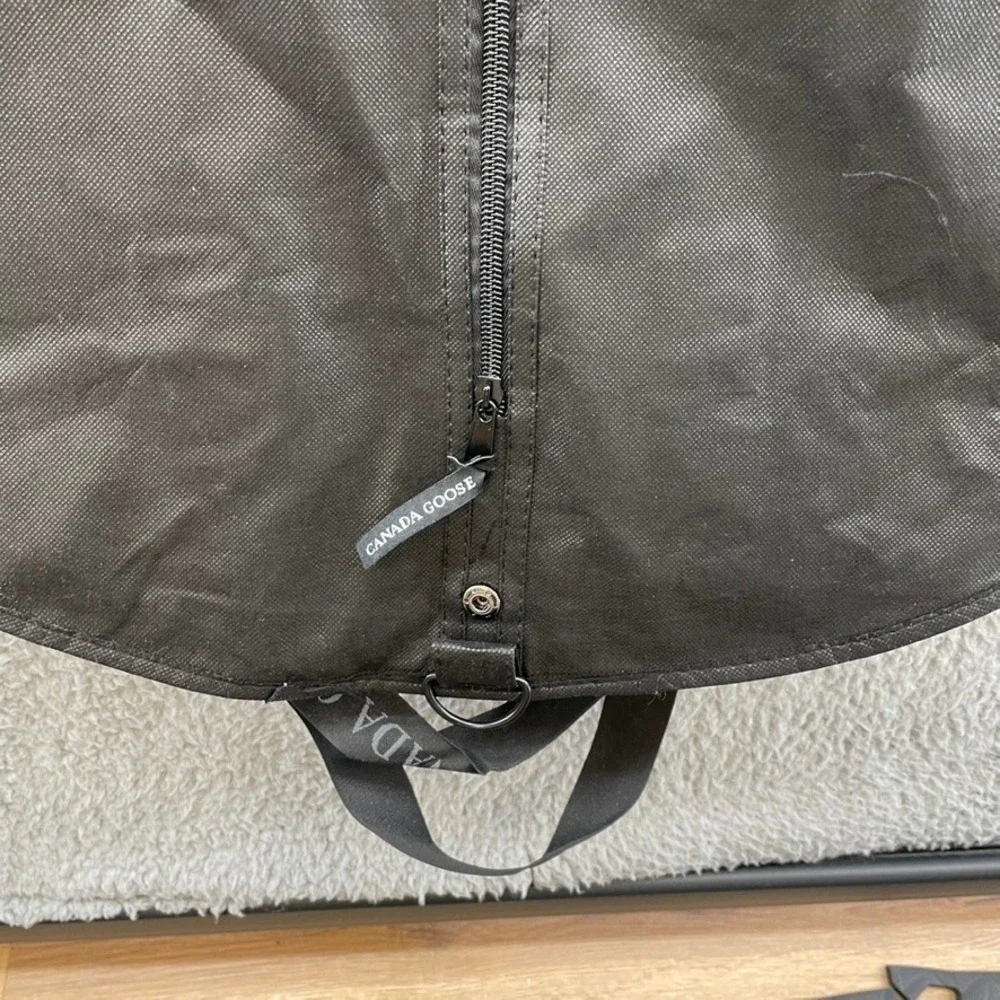 Canada Goose Garment Bag Unisex OS Black Logo Zippered Travel Storage Fold